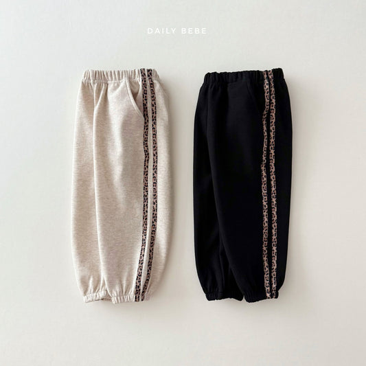 (Pre-order) Daily Bebe - Kids' Leopard Tape Jogger Pants 호피테잎 조거팬츠 (2 Colors)
