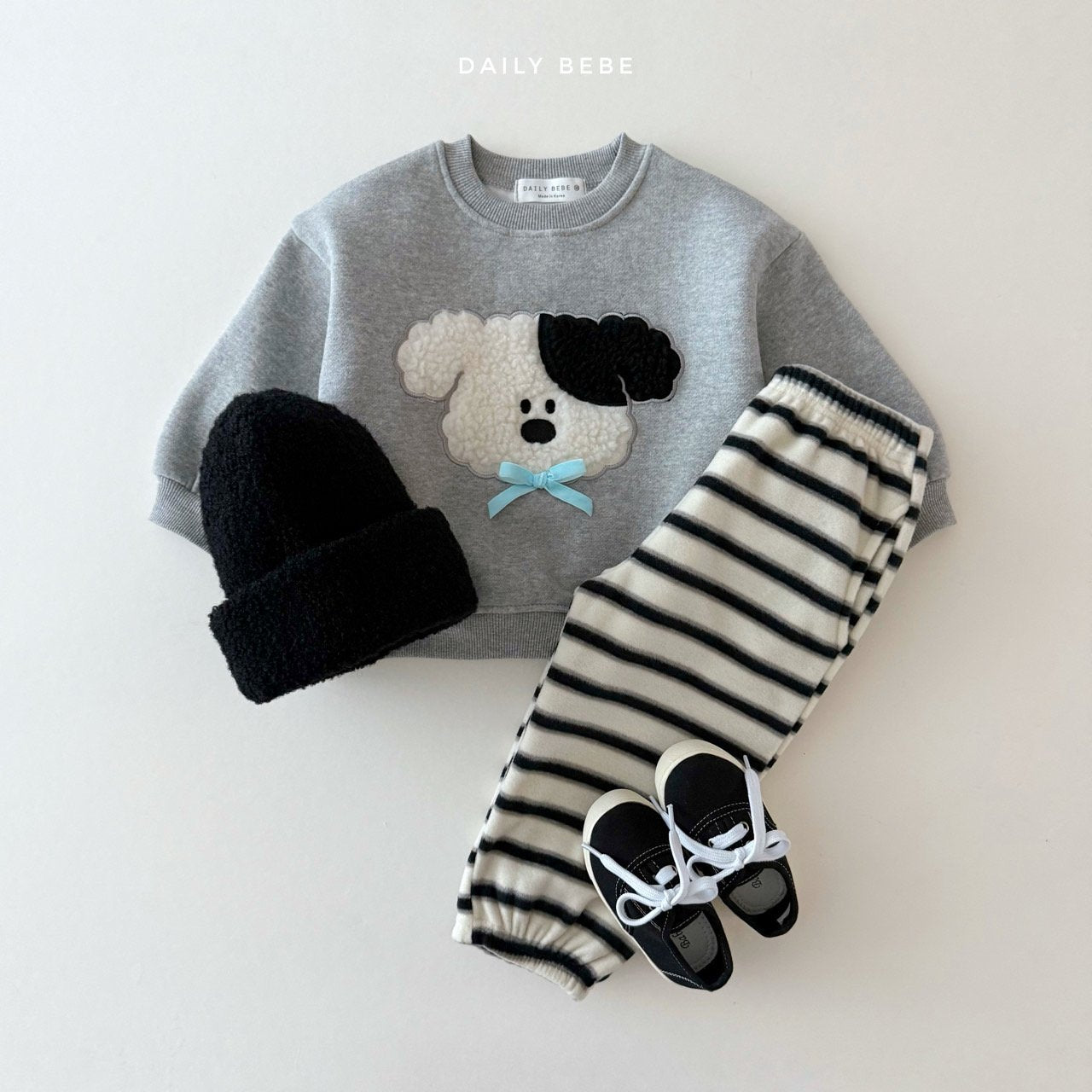 (Pre-order) Daily Bebe Winter - Kids' Fuzzy Ribbon Sweatshirt 뽀글 리본 맨투맨 (2 Colors)