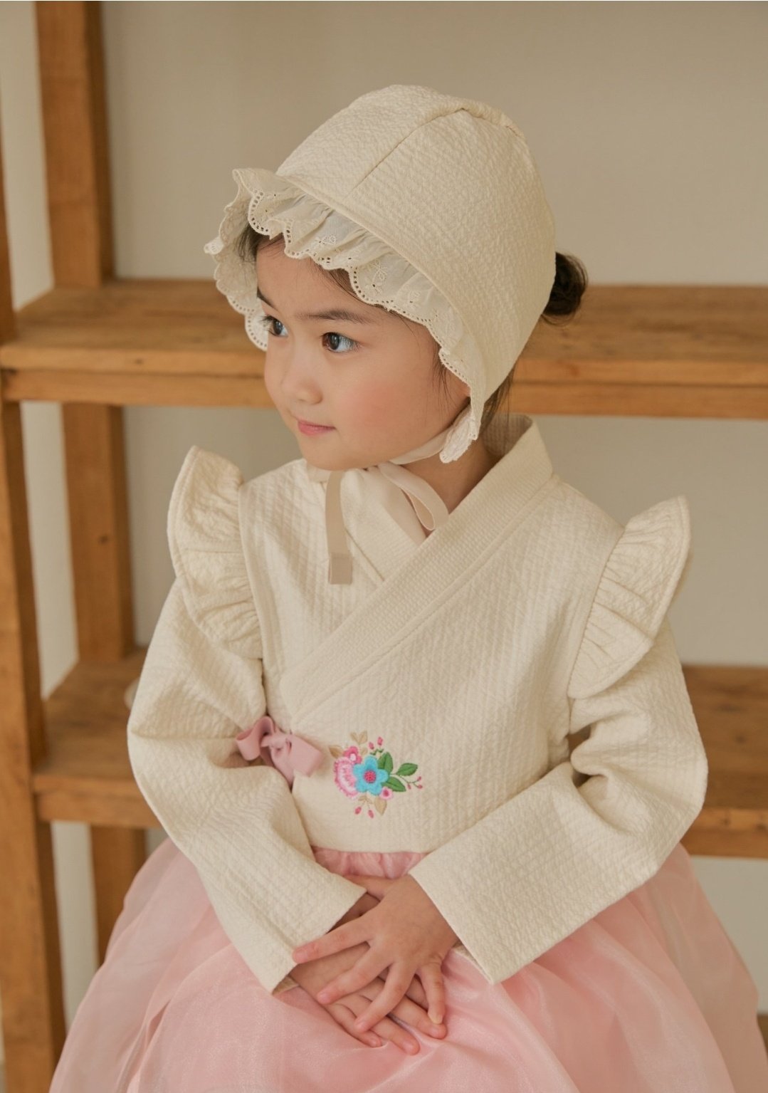 (Pre-order) bbb - Bonnet 보넷 (2 Colors)