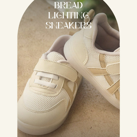 (Pre-order) KoongsKoongs Kids’ Bread LED Light-up Sneakers (Butter Beige)