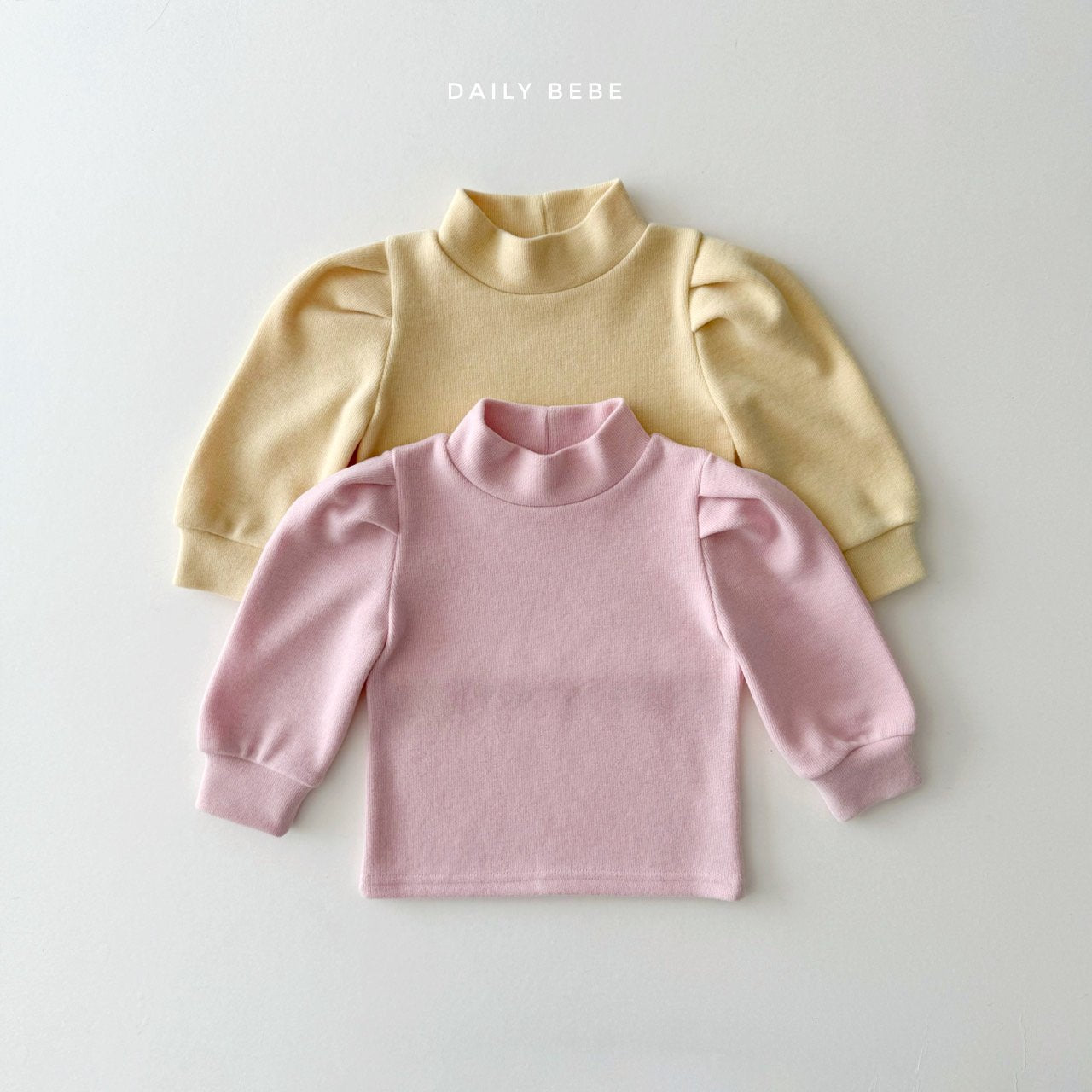 (Pre-order) Daily Bebe Winter - Kids' Peach Puff Mock-Neck Top 피치 퍼프티 (2 Colors)