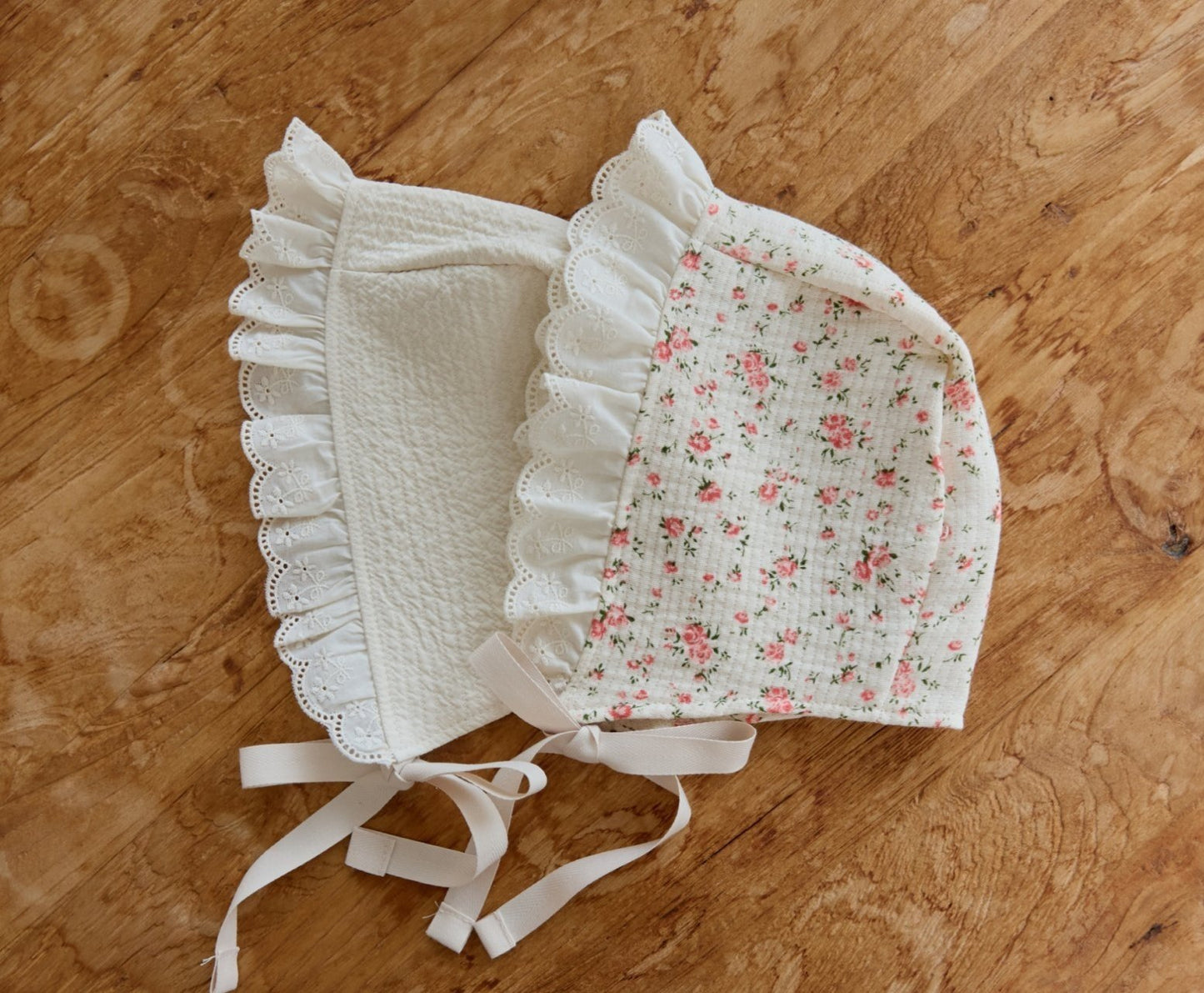 (Pre-order) bbb - Bonnet 보넷 (2 Colors)