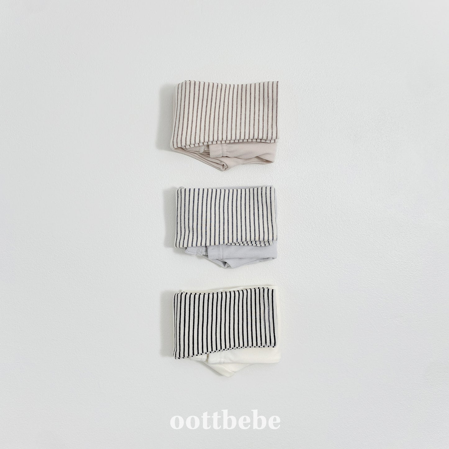 (Pre-order) OOTTBEBE Winter - Stripe Ankle Leggings 윈터배색레깅스 (3 Colors)