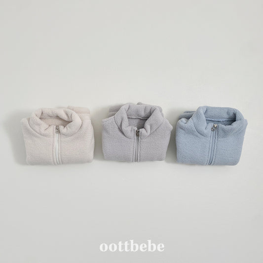(Pre-order) OOTTBEBE Winter - Fleece Manta Vest 후리스가오리조끼 (3 Colors)