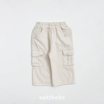 (Pre-order) OOTTBEBE - Stitch Cargo Pants 스티치카고팬츠 (2 Colors)