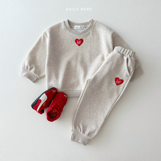 (Pre-order) Daily Bebe - Kids’ Love Embroidered Top & Bottom Set 러브자수 상하세트 (4 Colors)