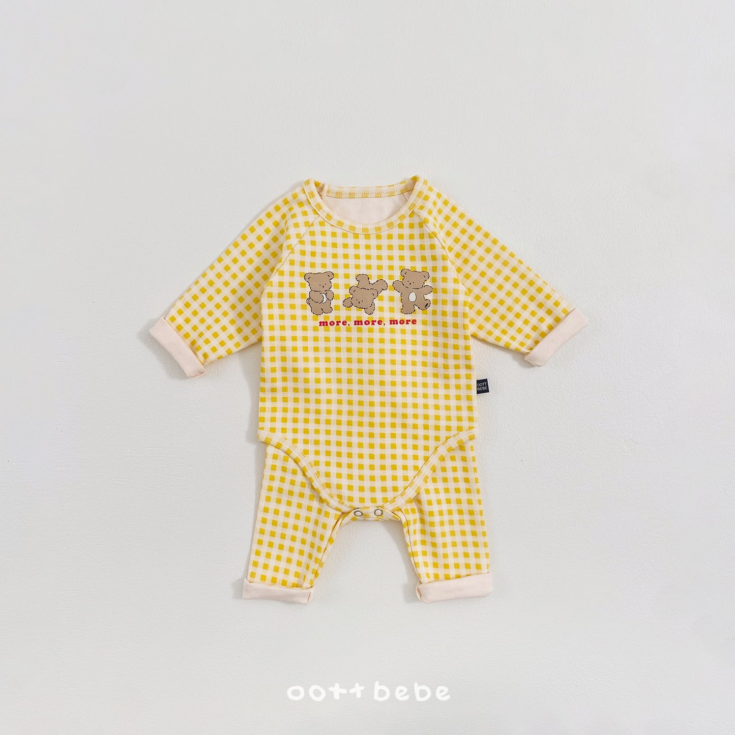 (Pre-order) OOTTBEBE Winter - Checked Bear Full Bodysuit 체크베어슈트 (2 Colors)