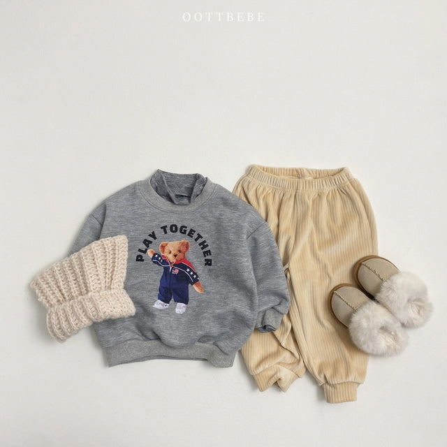 (Pre-order) OOTTBEBE - Play Together Bear Sweatshirt 플레이투게더맨투맨 (2 Colors)