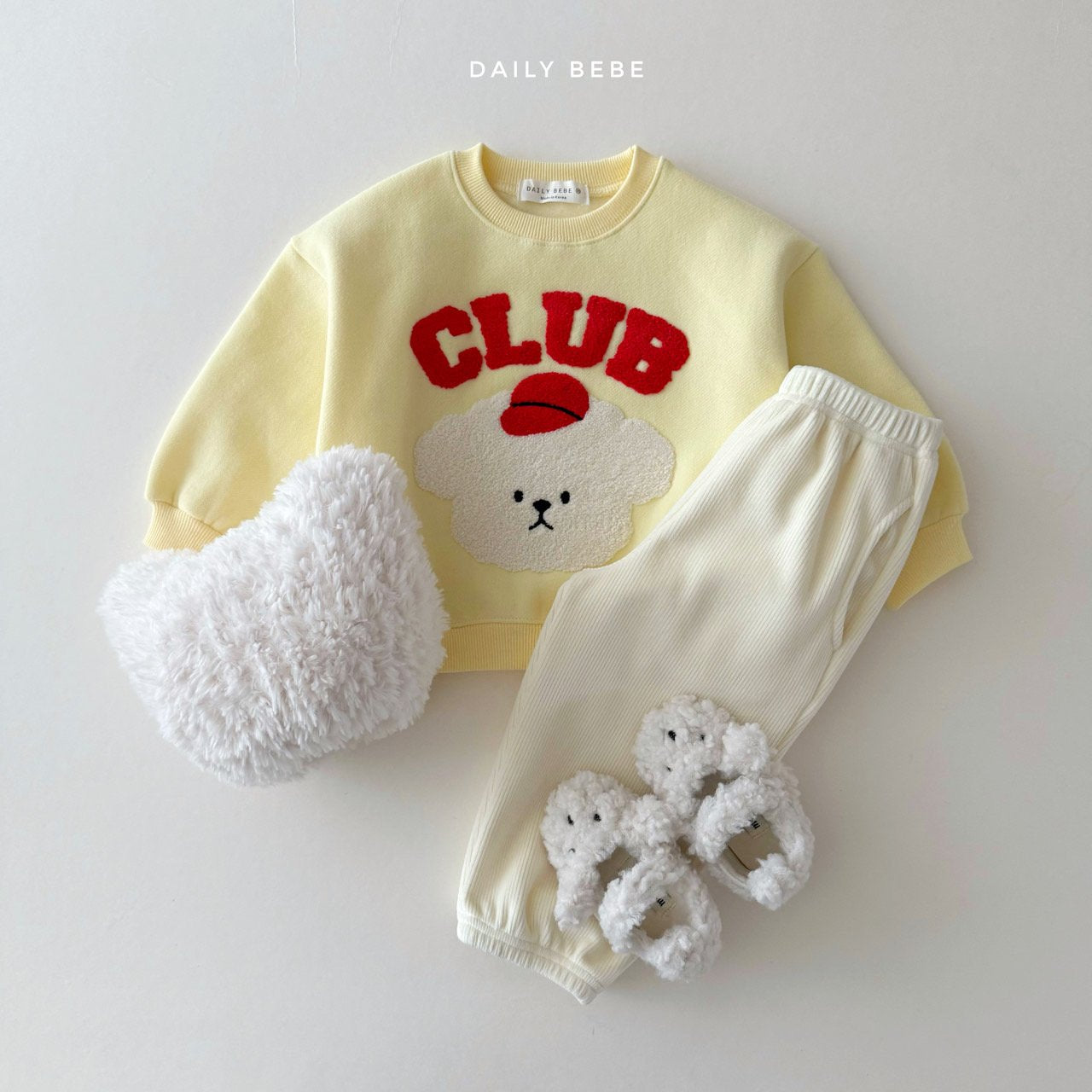 (Pre-order) Daily Bebe Winter - Kids' Club Bichon Fleece Sweatshirt 클럽 비숑 맨투맨 (2 Colors)