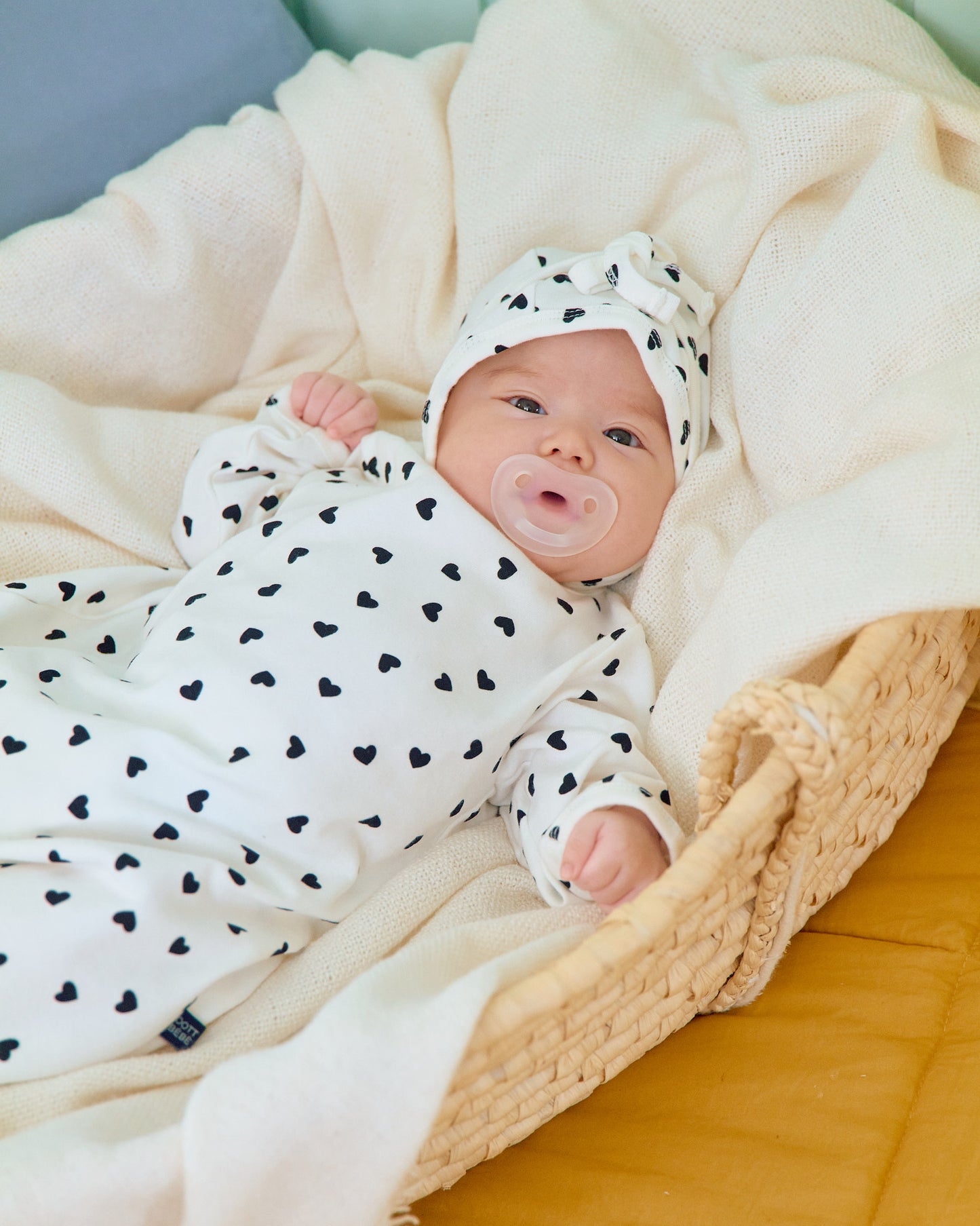 (Pre-order) OOTTBEBE Fall - Petite Heart Romper & Bonnet Set 쁘띠하트슈트세트 (2 Colors)