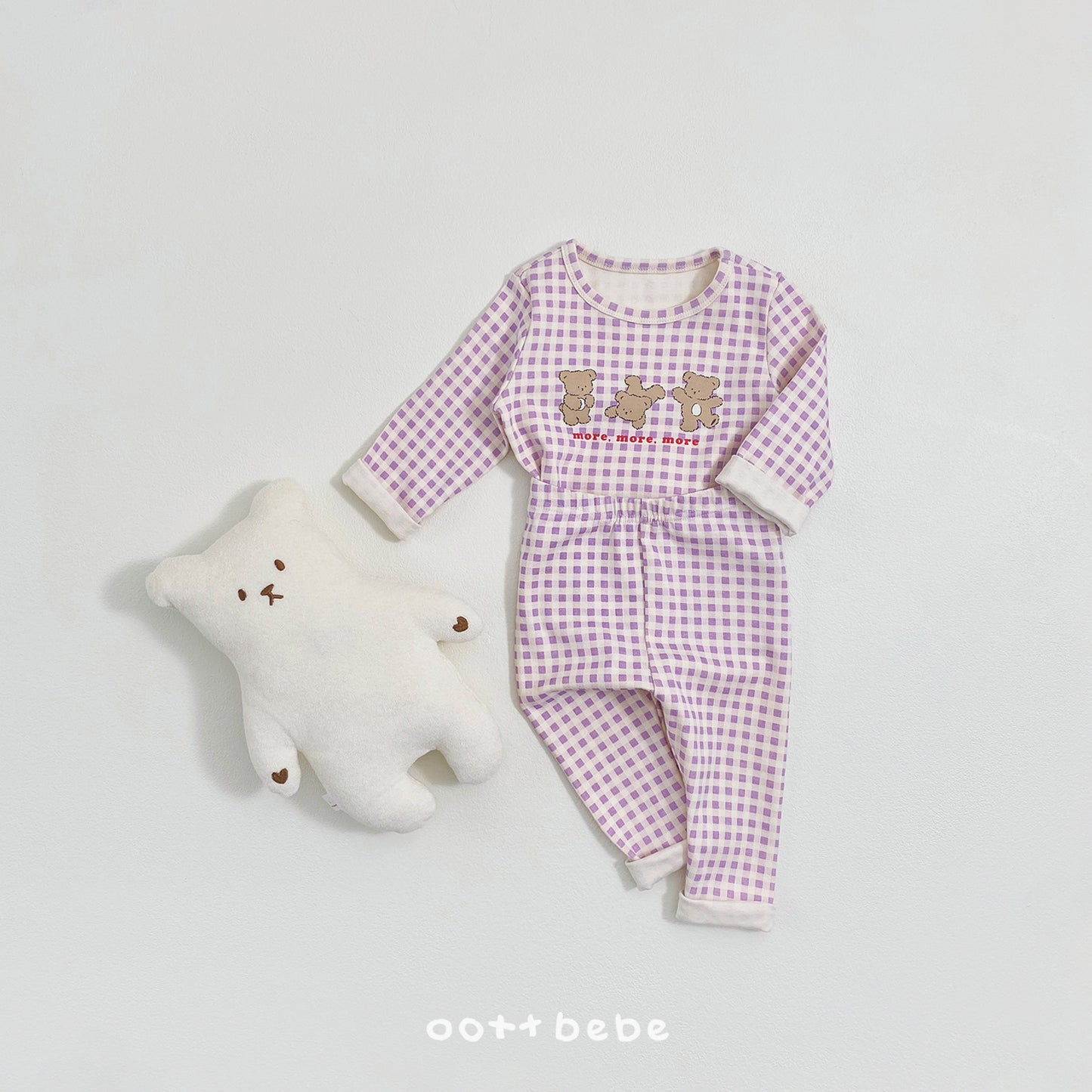 (Pre-order) OOTTBEBE Winter - Checked Bear Pajama Set 체크베어실내복 (2 Colors)