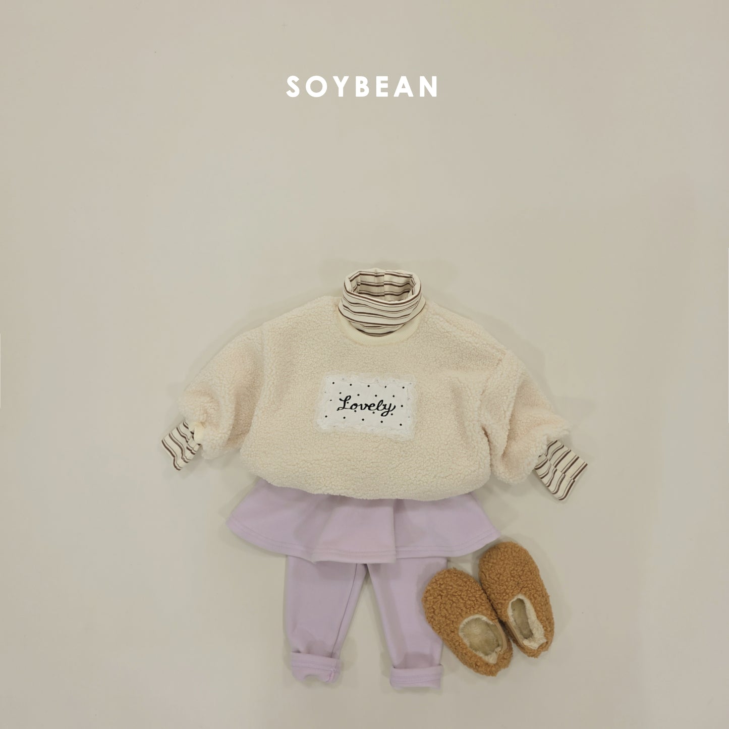 (Pre-order) Soybean Kids Winter - Lovely Bouclé Embroidered Sweatshirt 러블리뽀글맨투맨 (2 Colors)
