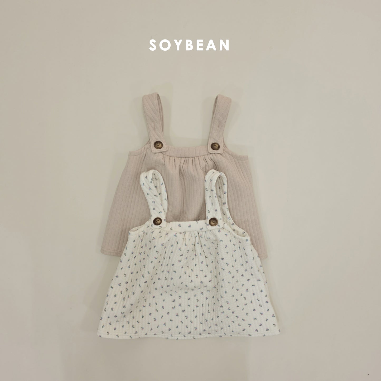 (Pre-order) Soybean Kids Winter - Quilted Overall Dress 누빔멜빵치마 (2 Colors)