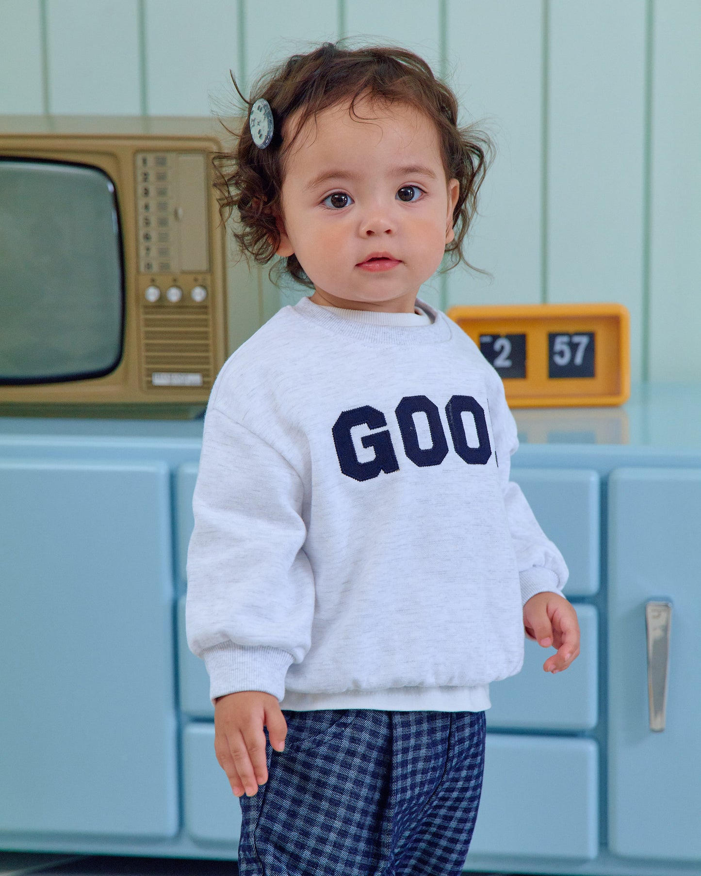 (Pre-order) OOTTBEBE Fall - GOOD Sweatshirt - GOOD 맨투맨 (2 Colors)