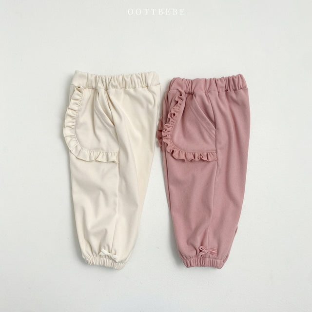 (Pre-order) OOTTBEBE - Frilled Pants 프릴고쟁이바지 (2 Colors)