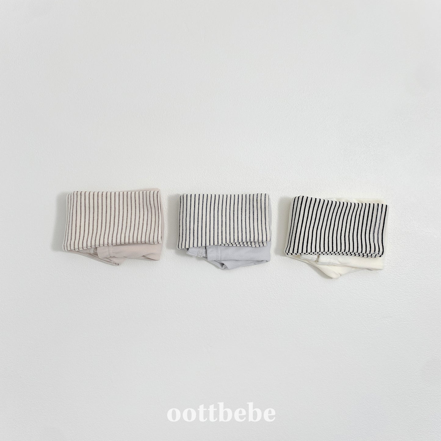(Pre-order) OOTTBEBE Winter - Stripe Ankle Leggings 윈터배색레깅스 (3 Colors)