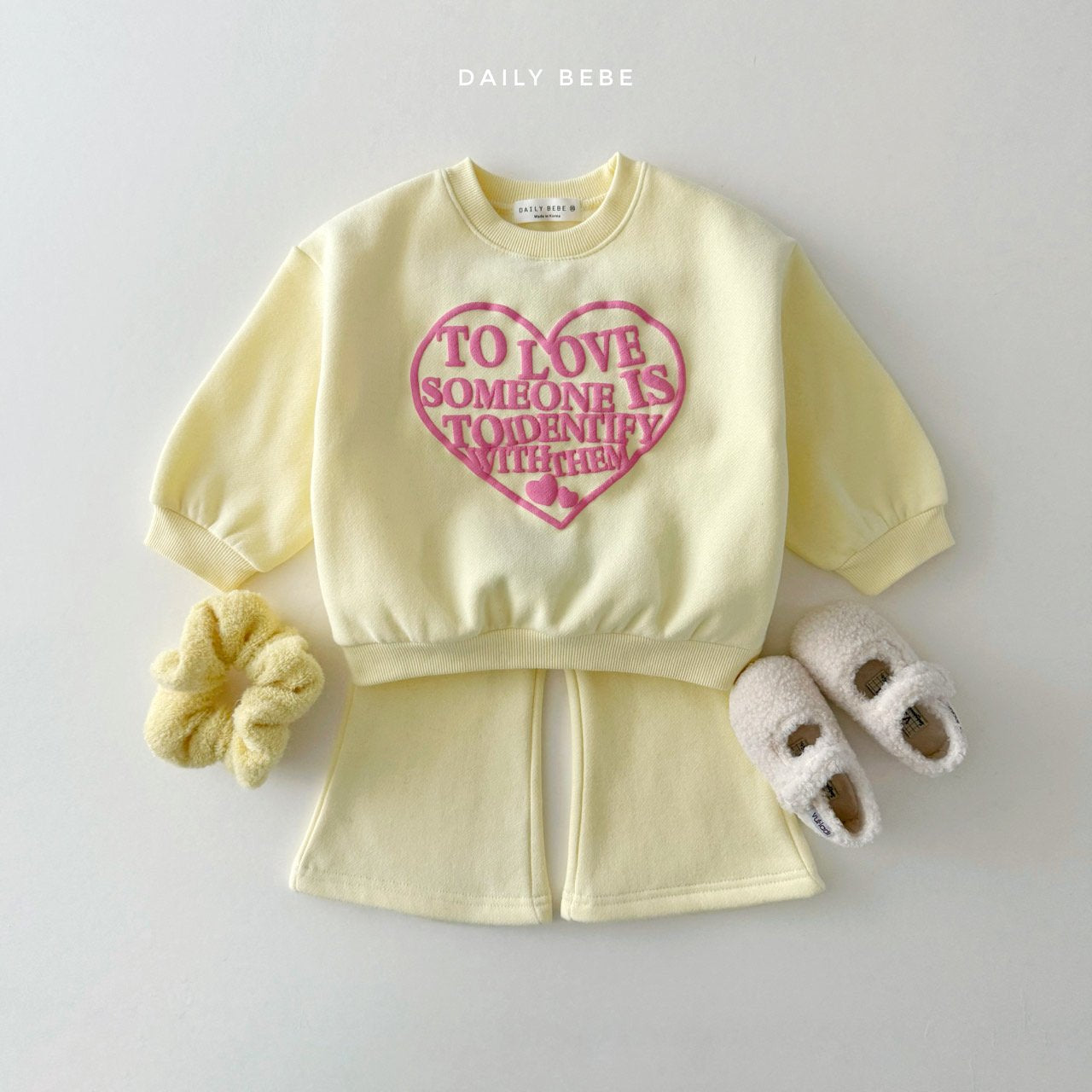 (Pre-order) Daily Bebe Winter - Kids’ Foam Heart Bootcut Top & Bottom Set 발포 부츠컷세트 (4 Colors)