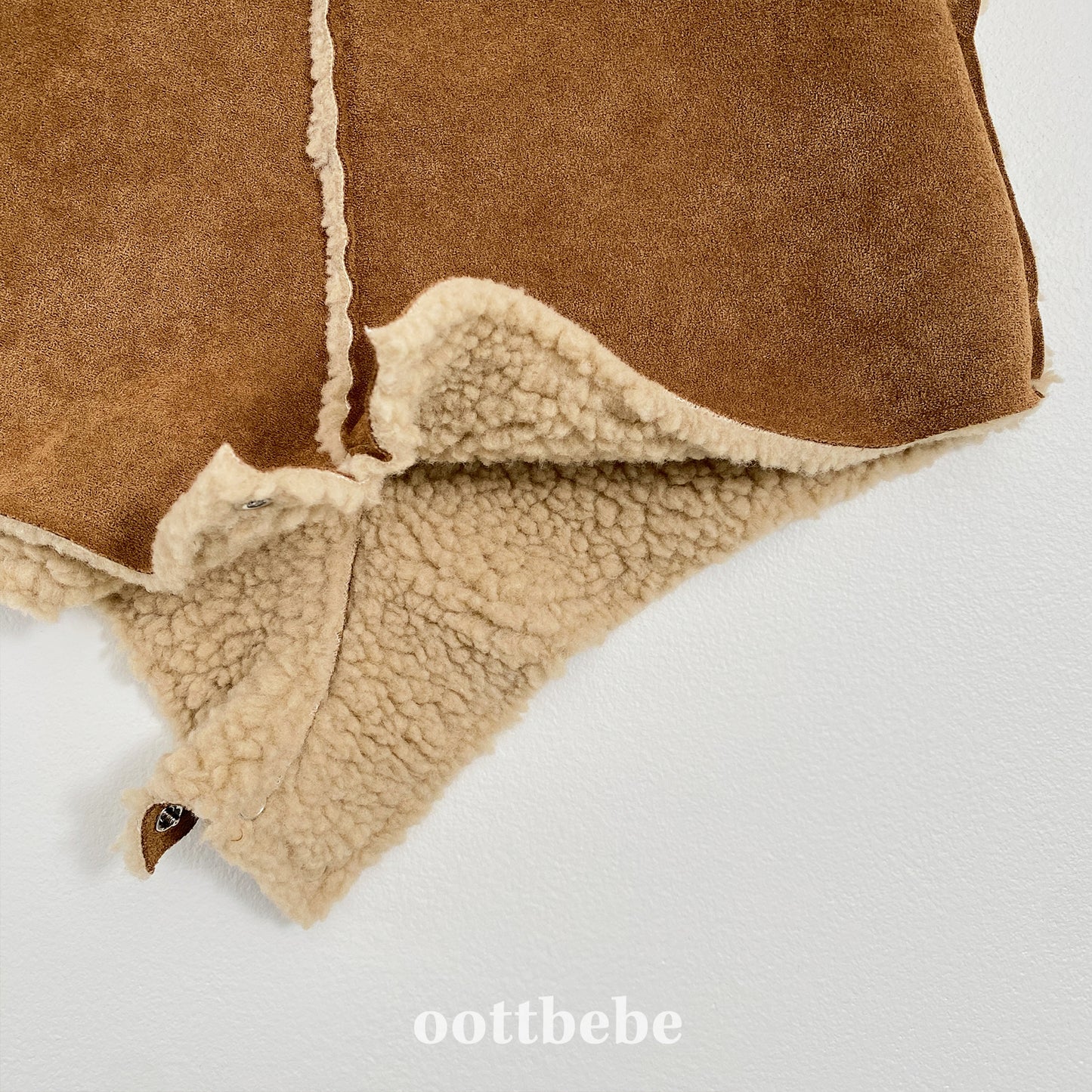 (Pre-order) OOTTBEBE Winter - Mustang Short Overall 무스탕숏오버롤