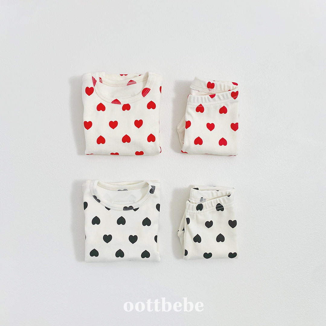 (Pre-order) OOTTBEBE Winter - Heart Pajama Set 하트실내복 (2 Colors)