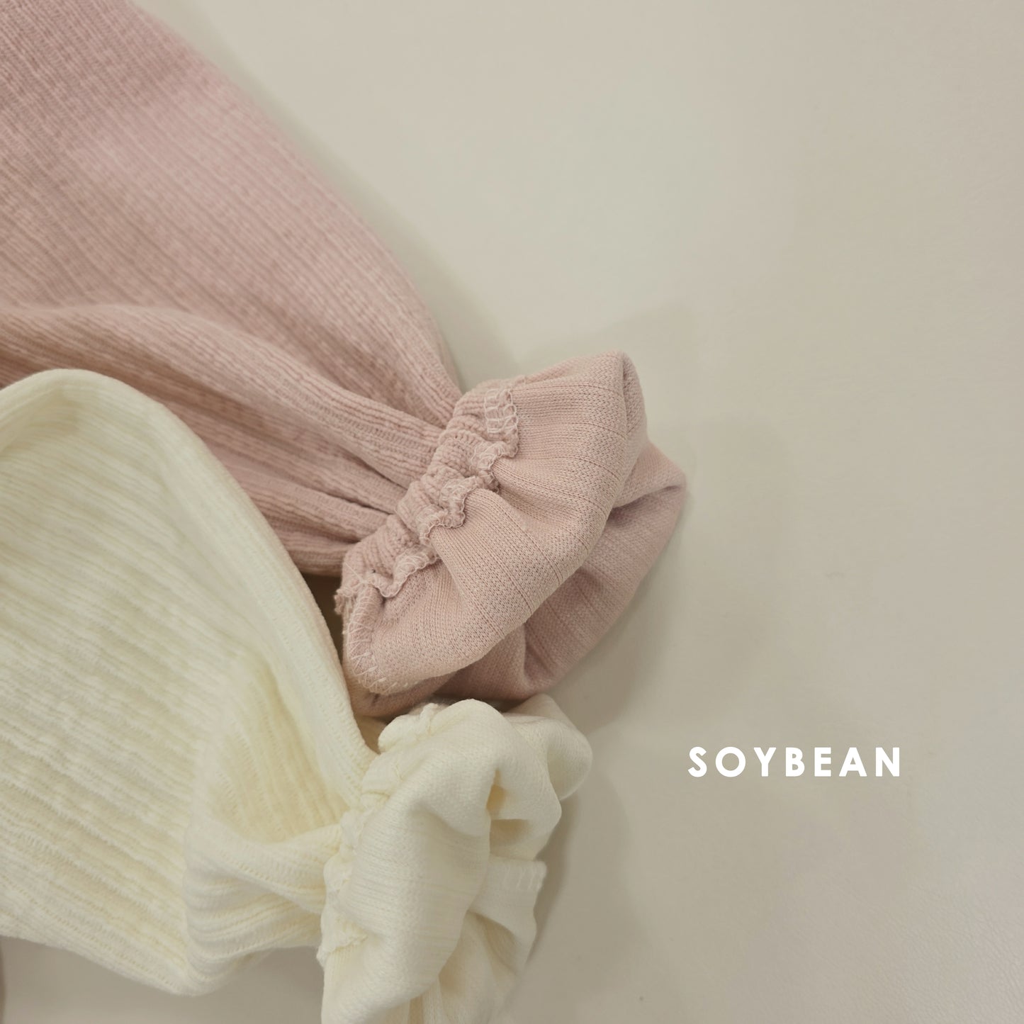 (Pre-order) Soybean Kids Winter - Mochi Square Top & Bottom Set 모찌스퀘어상하 (2 Colors)