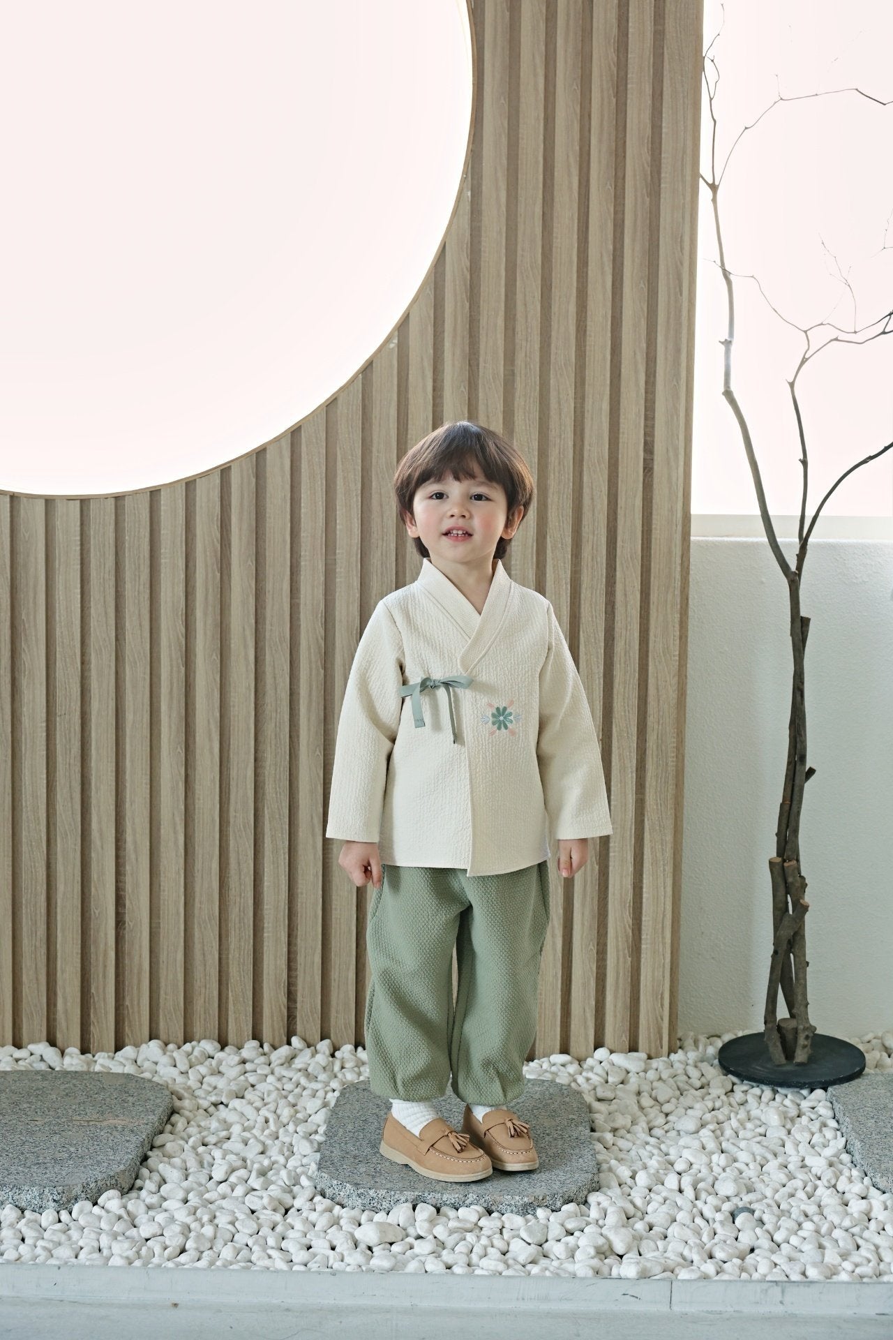 (Pre-order) bbb - Doryeong Hanbok 도령한복