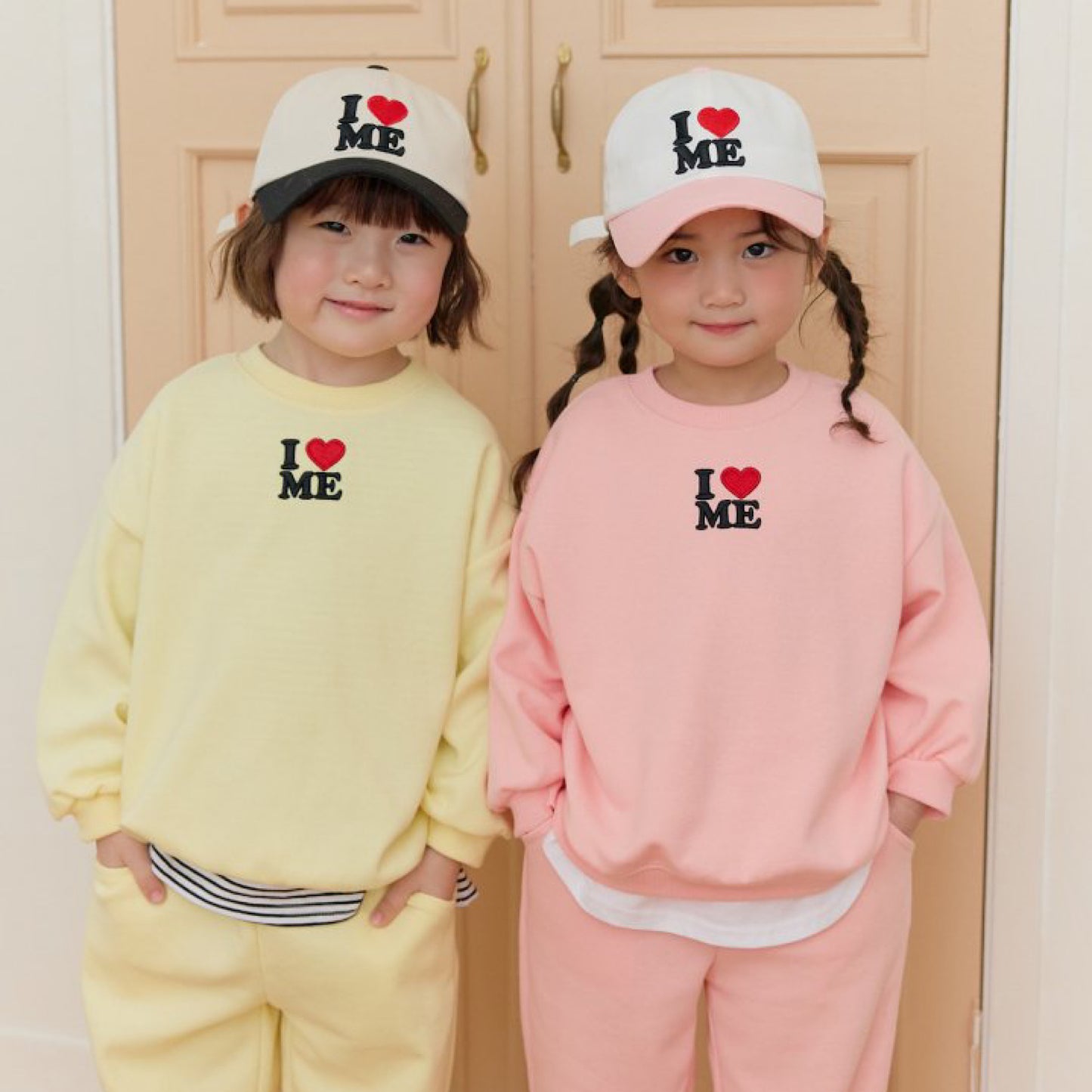 (Pre-order) Daily Bebe - Kids’ Lettering Wide Top & Bottom Set 알럽미 상하세트 (5 Colors)