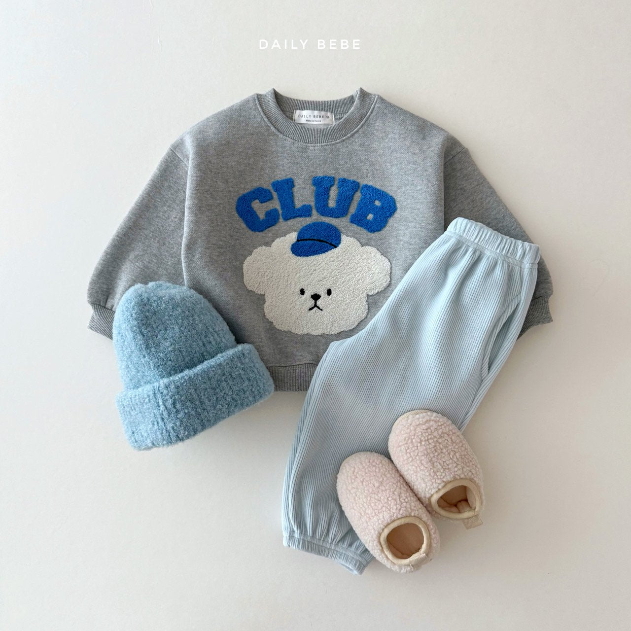 (Pre-order) Daily Bebe Winter - Kids' Club Bichon Fleece Sweatshirt 클럽 비숑 맨투맨 (2 Colors)