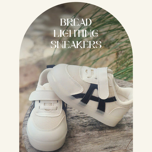 (Pre-order) KoongsKoongs Kids’ Bread LED Light-up Sneakers (Ink Black)