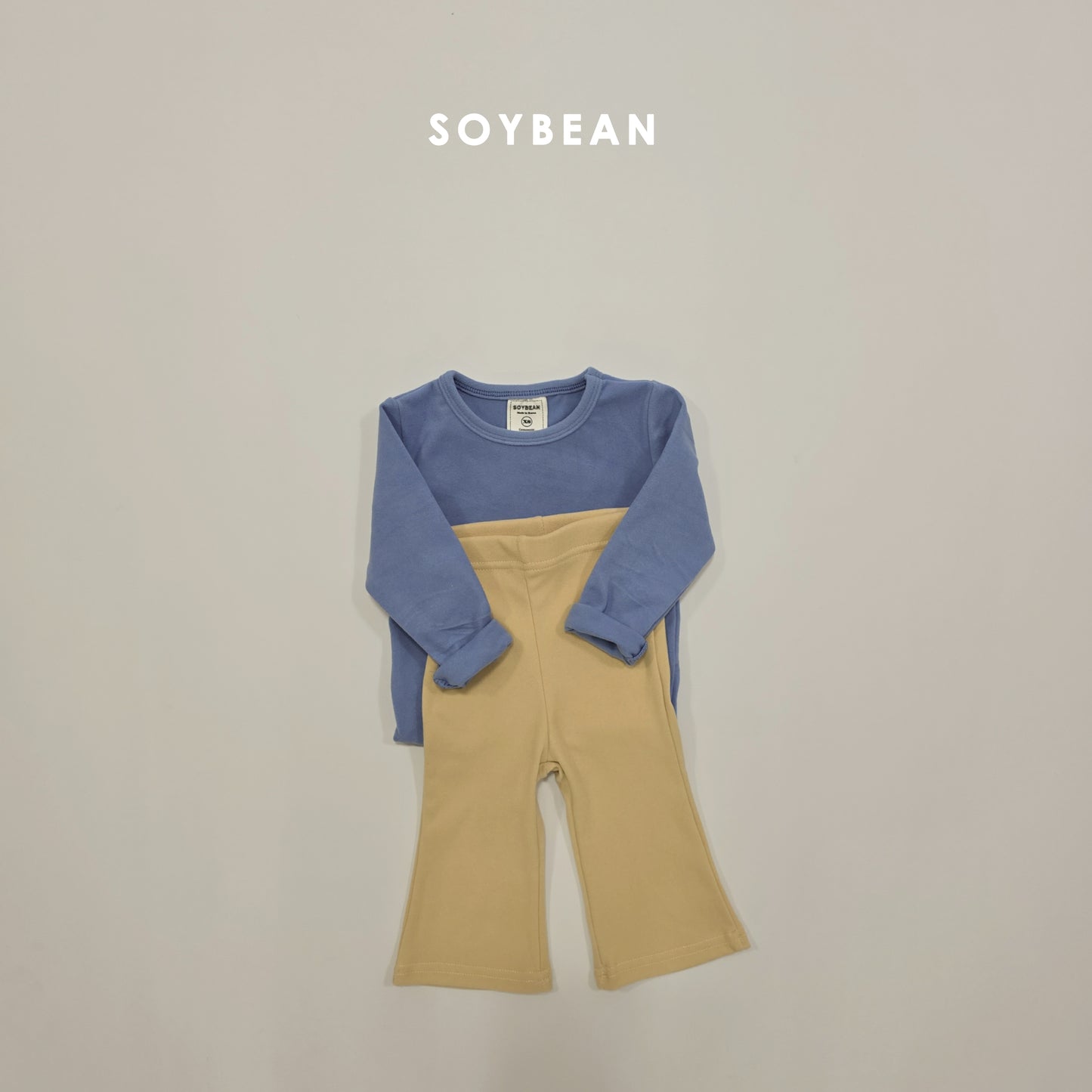 (Pre-order) Soybean Kids Winter - Puffy Contrast Flare Set 퐁실배색플레어세트 (3 Colors)