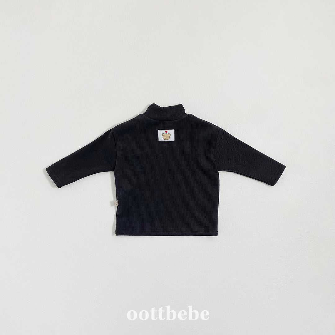 (Pre-order) OOTTBEBE Winter - Classic Turtleneck Tee 클래식폴라티 (2 Colors)
