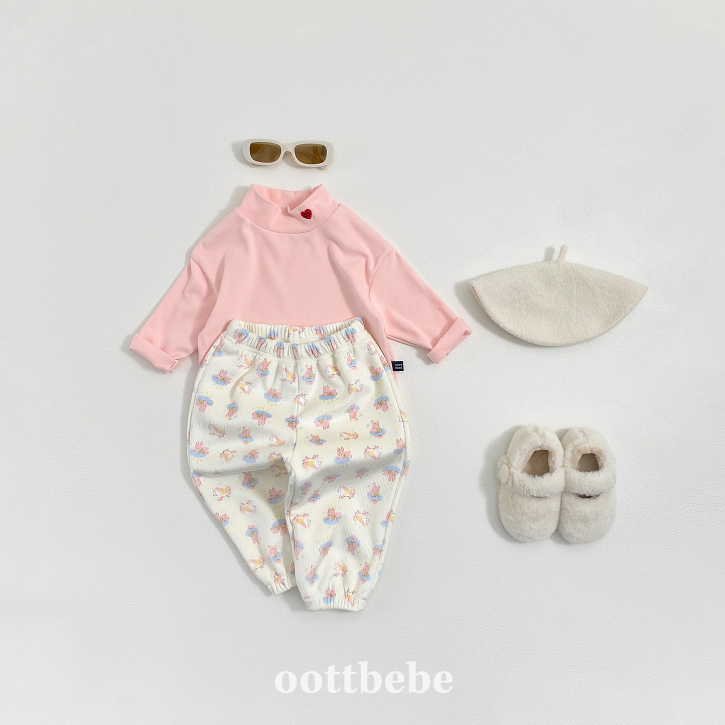 (Pre-order) OOTTBEBE Winter - Signature Heart Turtleneck Tee OT하트폴라티 (4 Colors)