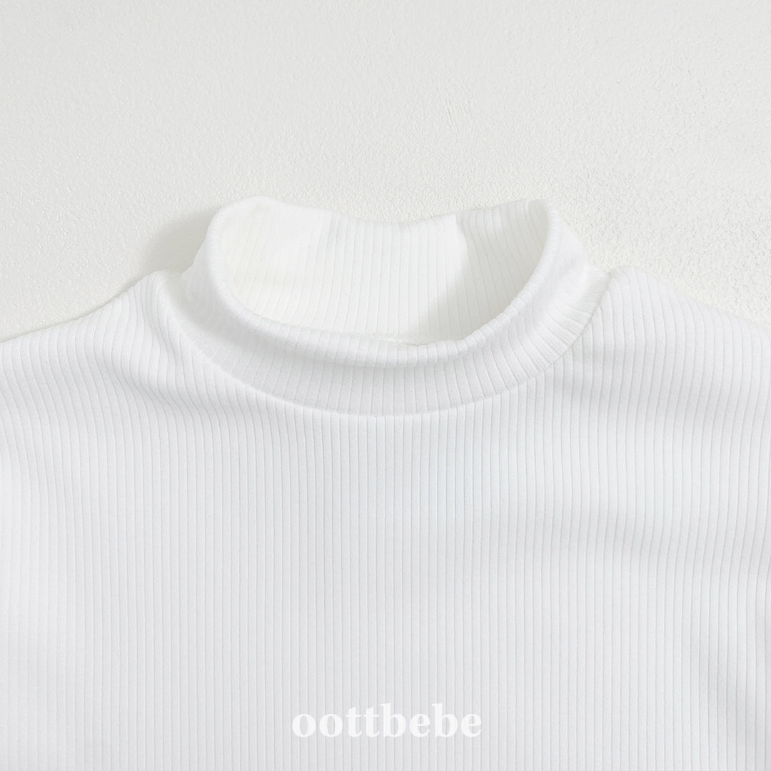 (Pre-order) OOTTBEBE Winter - Classic Turtleneck Tee 클래식폴라티 (2 Colors)