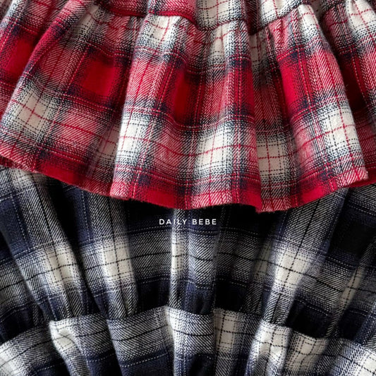 (Pre-order) Daily Bebe Winter - Kids' Merry Ruffle Skirt 메리 홀 스커트 (2 Colors)