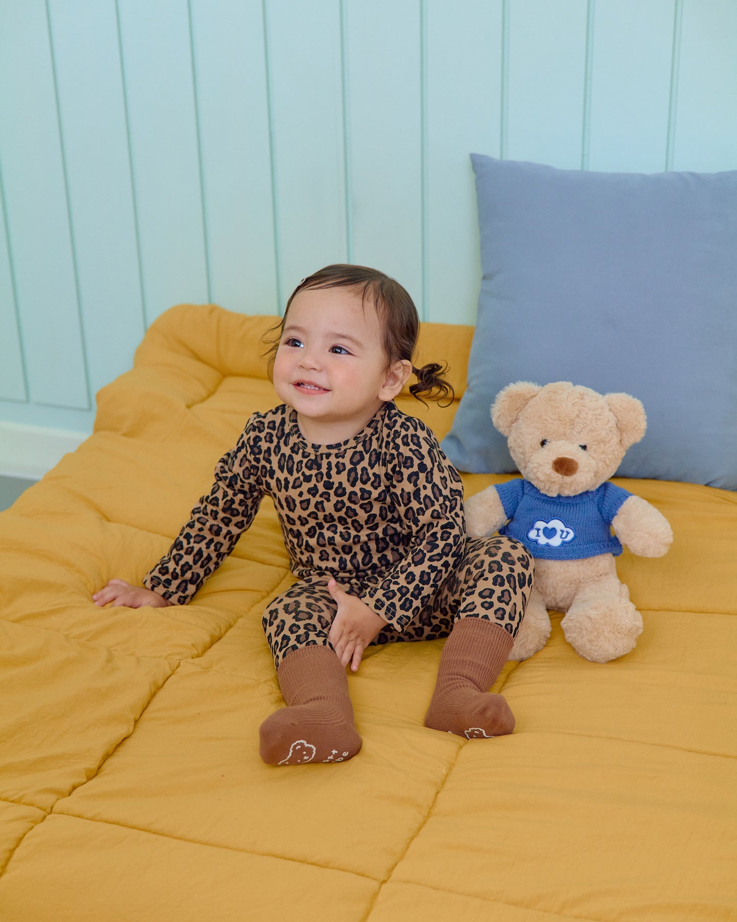 (Pre-order) OOTTBEBE Fall - Little Leopard Pajama Set 리틀호피실내복 (2 Colors)