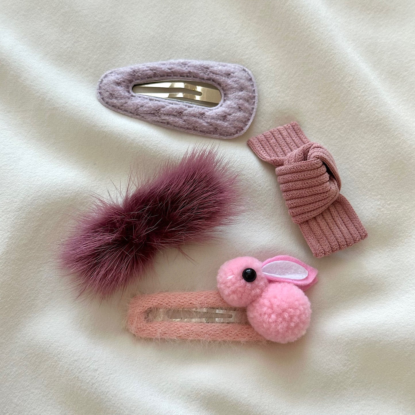 (Chenny Bong Bong) Kids’ Indie Pink Winter Hair Clips 5-piece Set