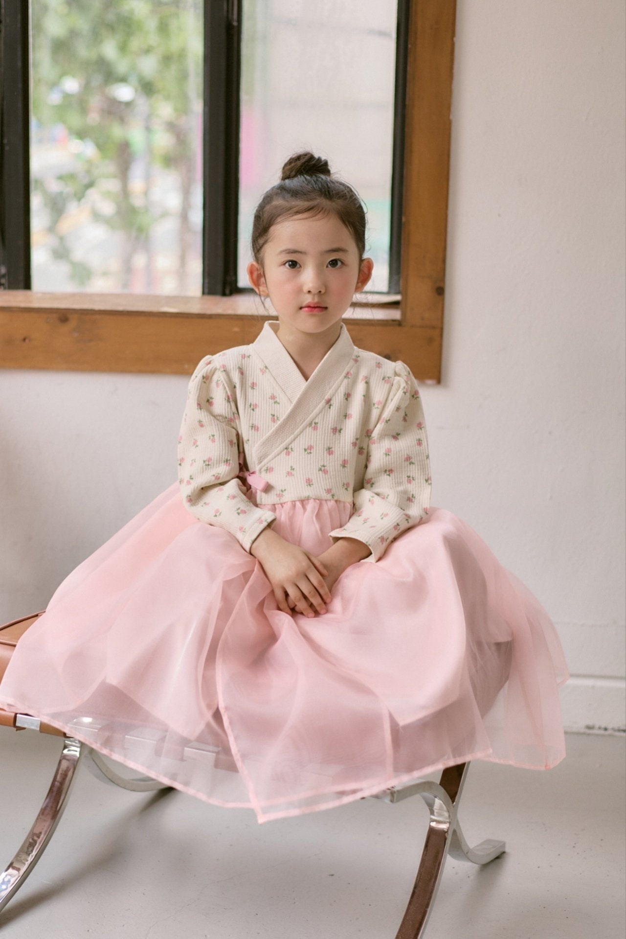 (Pre-order) bbb -  Goun Hanbok 고운한복