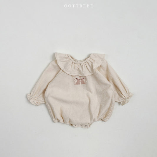 (Pre-order) OOTTBEBE - Madeleine Frill Bodysuit 마들렌프릴슈트 (2 Colors)