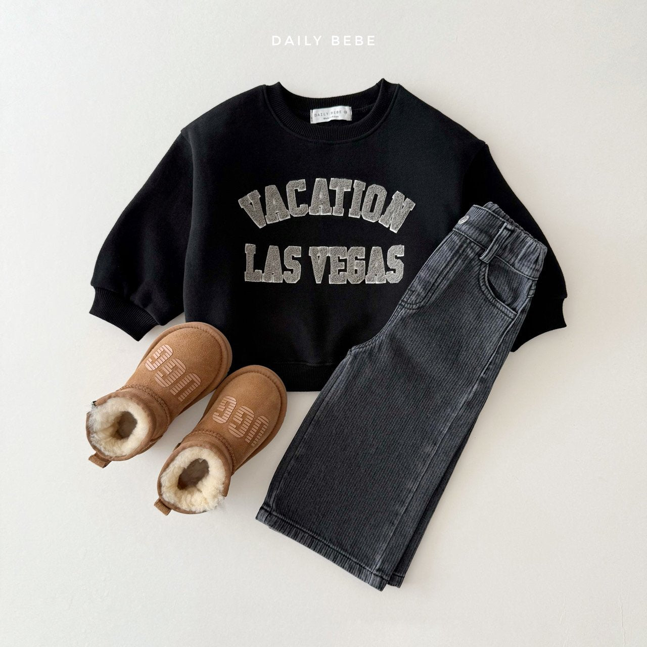 (Pre-order) Daily Bebe Winter - Kids' Vacation Sweatshirt 베케이션 맨투맨 (2 Colors)