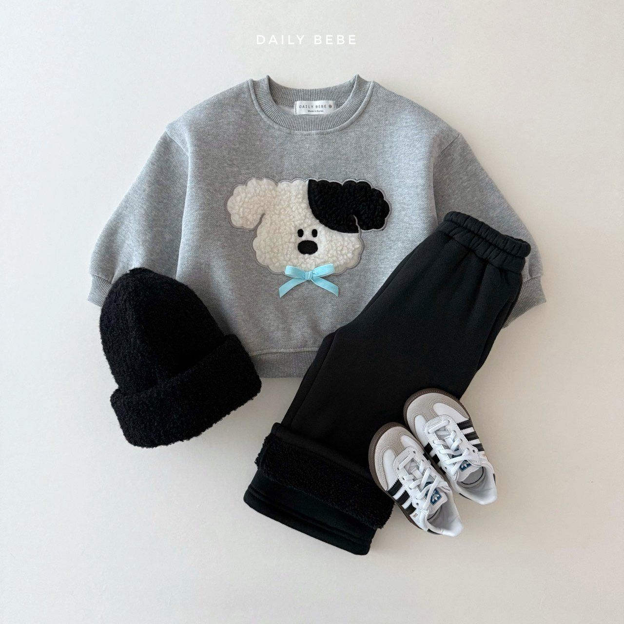 (Pre-order) Daily Bebe Winter - Kids' Fuzzy Ribbon Sweatshirt 뽀글 리본 맨투맨 (2 Colors)
