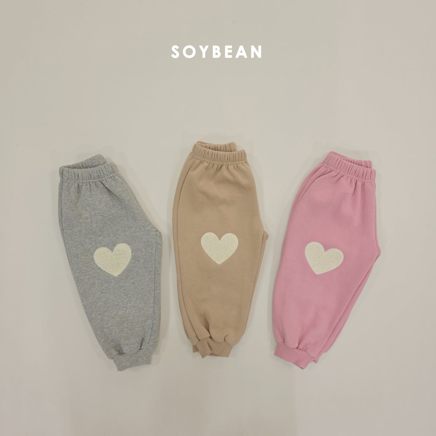 (Pre-order) Soybean Kids Winter - Heart Patch Fleece-Lined Jogger Pants 하트패치조거팬츠 (3 Colors)
