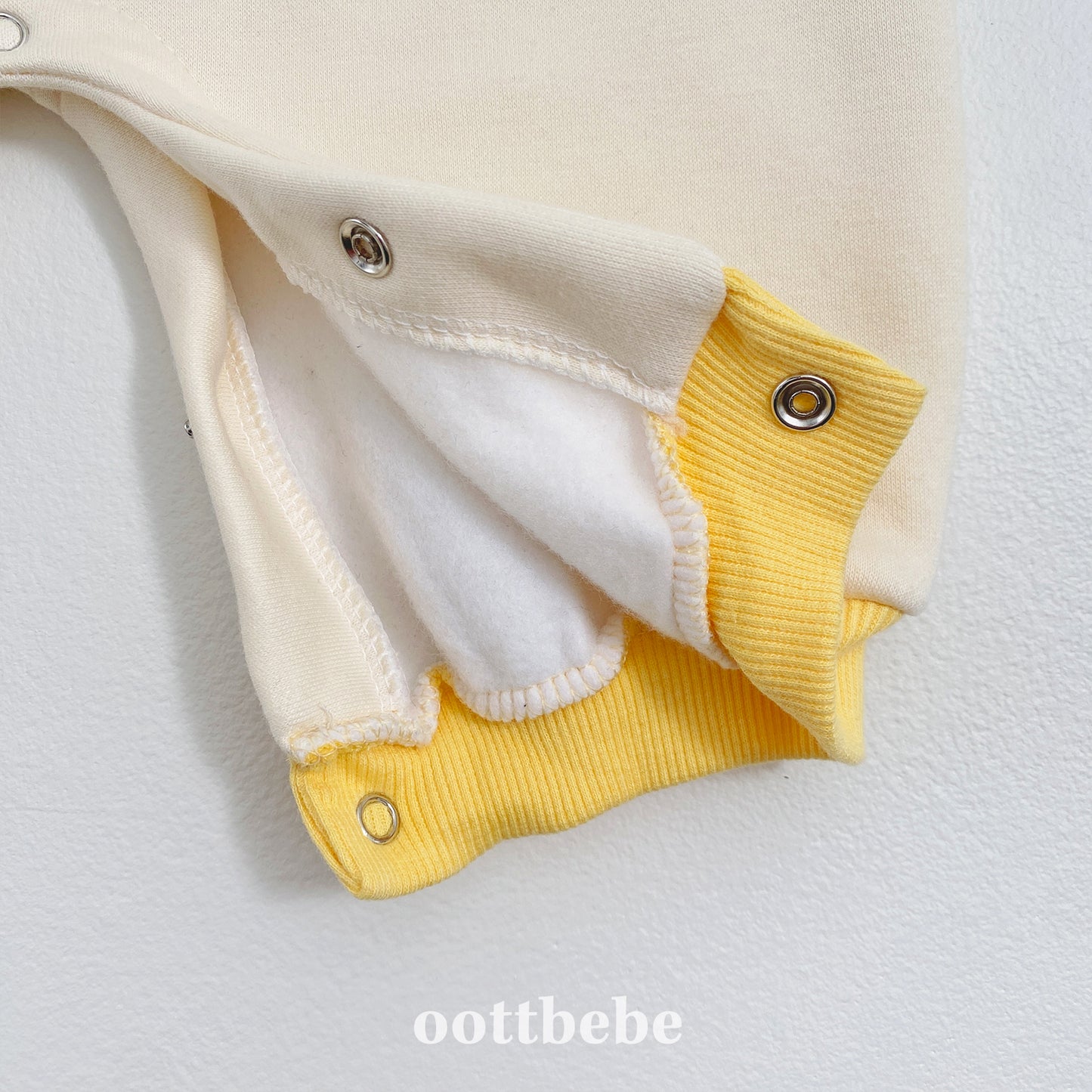 (Pre-order) OOTTBEBE Winter - Watercolor Bear Full Bodysuit 페인팅오띠전신슈트 (2 Colors)