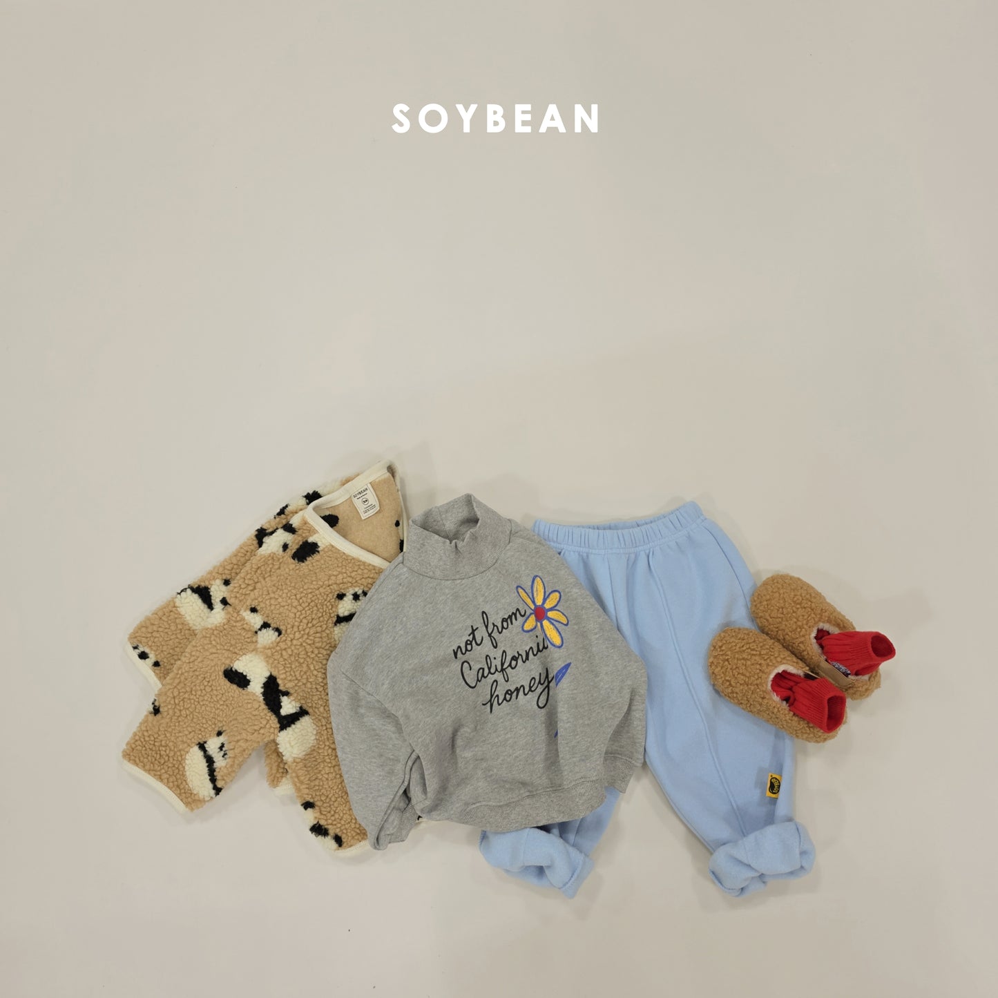 (Pre-order) Soybean Kids Winter - Panda Fleece Jacket 팬더양털자켓 (2 Colors)