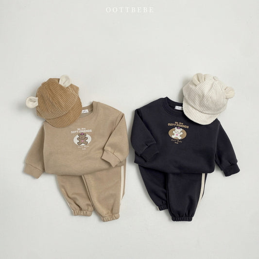 (Pre-order) OOTTBEBE - Oott Friends Top and Bottom Set 오띠프렌즈상하복 (2 Colors)