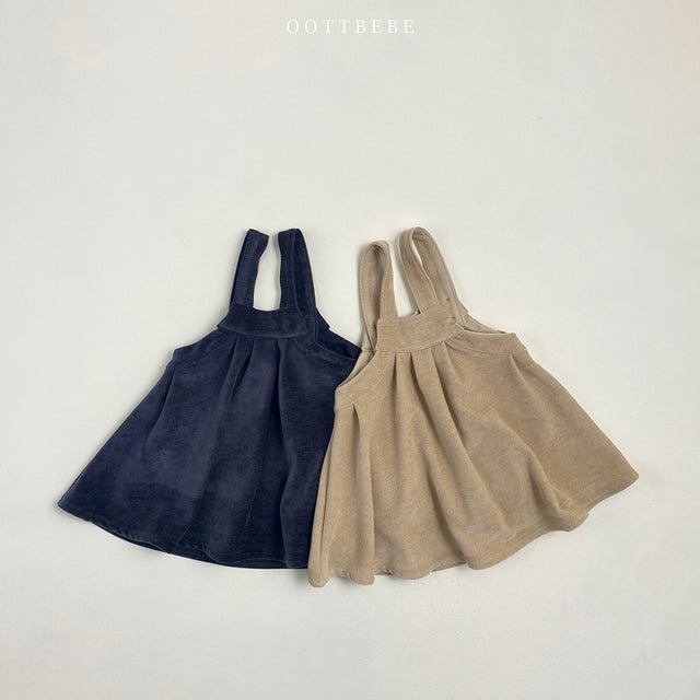 (Pre-order) OOTTBEBE - Velour Overall Skirt 벨로아멜빵스커트 (2 Colors)