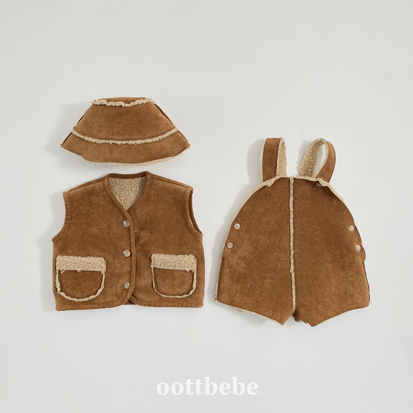 (Pre-order) OOTTBEBE Winter - Mustang Vest 무스탕베스트