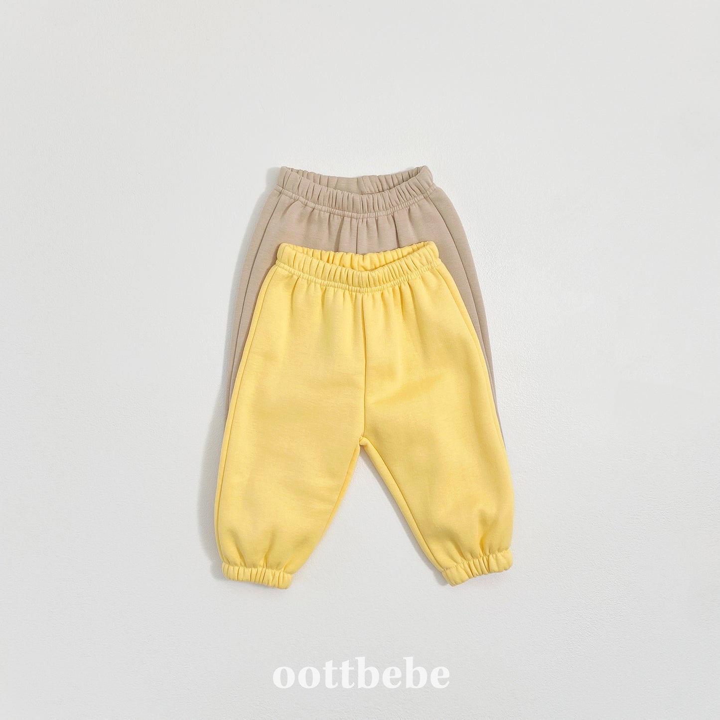 (Pre-order) OOTTBEBE Winter - Watercolor Bear Top & Bottom Set 페인팅오띠상하복 (2 Colors)