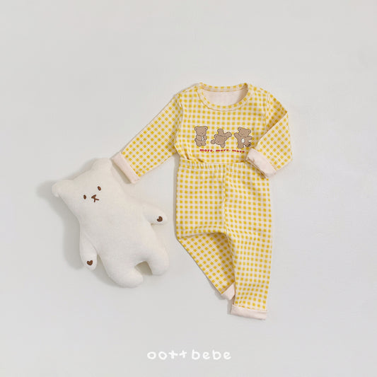 (Pre-order) OOTTBEBE Winter - Checked Bear Pajama Set 체크베어실내복 (2 Colors)