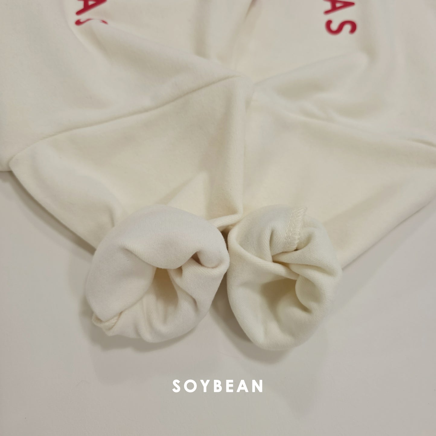(Pre-order) Soybean Kids Winter - Merry Mongle Loose Pajama Set 메리몽글루즈실내복 (2 Colors)