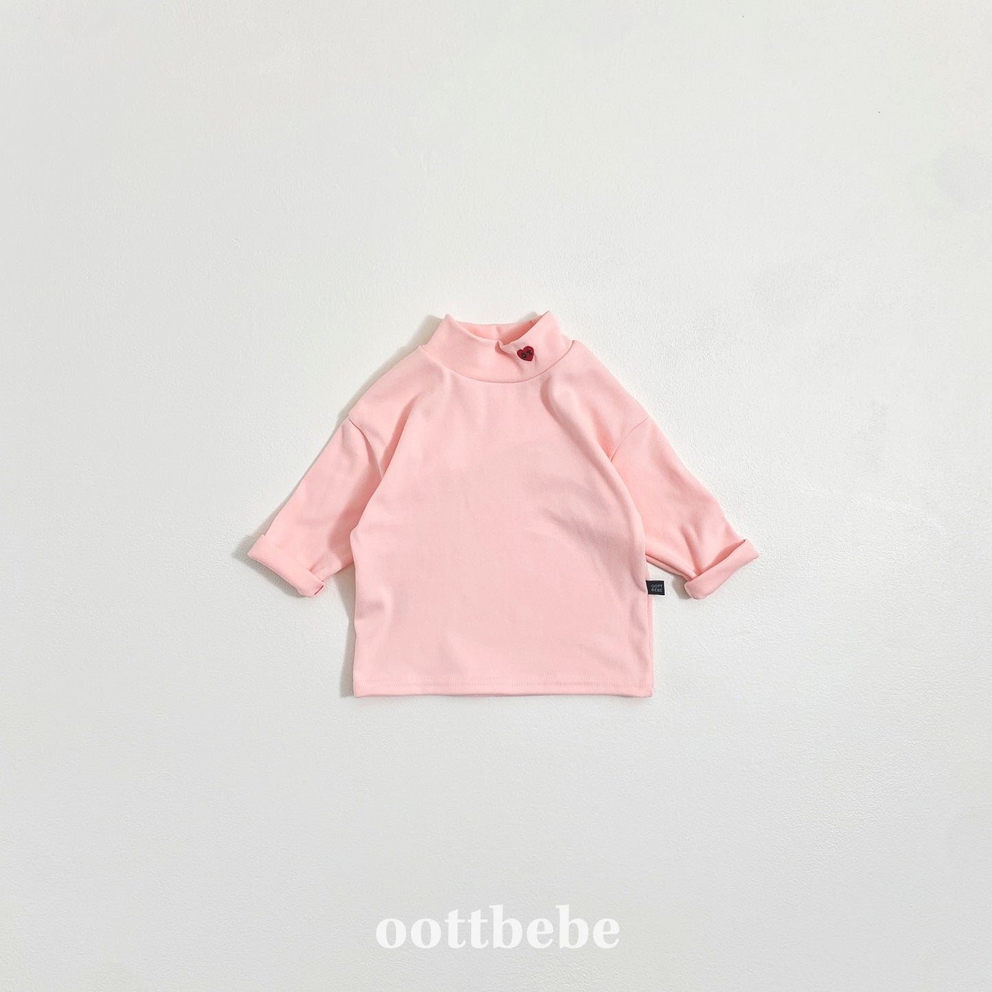 (Pre-order) OOTTBEBE Winter - Signature Heart Turtleneck Tee OT하트폴라티 (4 Colors)