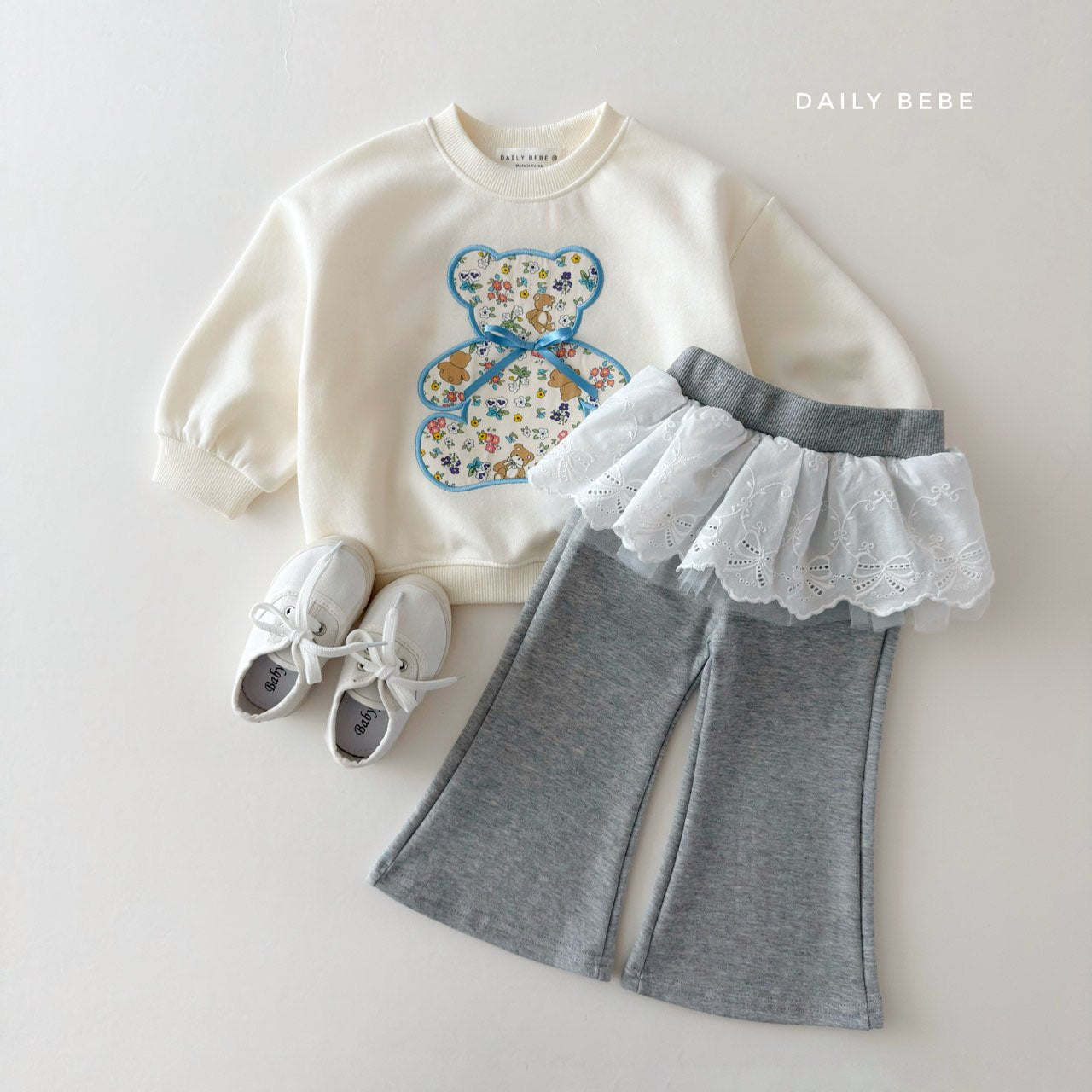 (In-stock) Daily Bebe Spring - Kids' Floral Sweatshirt 플로럴 맨투맨 (2 Colors) (Copy)